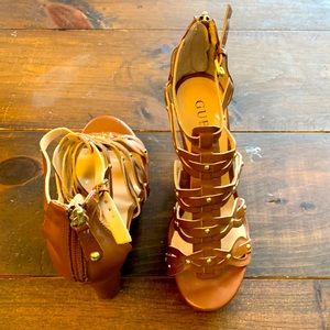 Guess brown size 7 shoes